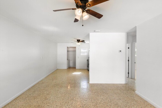 2421 Patterson Ave