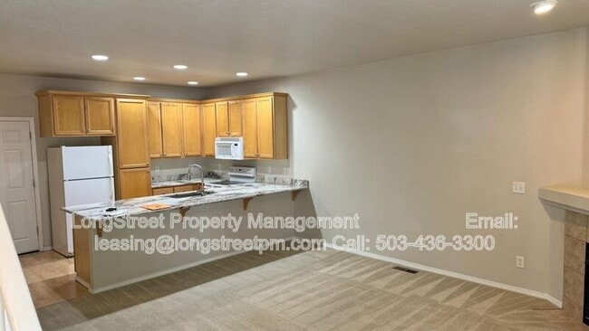 Photo - 3157 NW Shooting Star Dr
