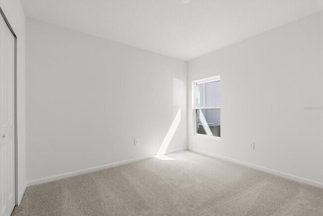 Photo - 1377 Loxley Trl