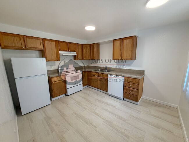 Photo - 1/2 Off First Full Month's Rent | 2 Bed/1 Bath in Keizer | Ground Floor | W/D Hookups Unit 3980