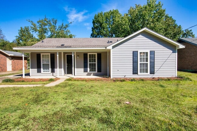 Building Photo - ** 3 Bed 2 Bath located off Wares Ferry rd... Rental