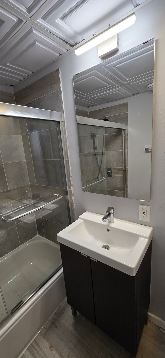 Photo - 2315 E Westmoreland St Unit 1