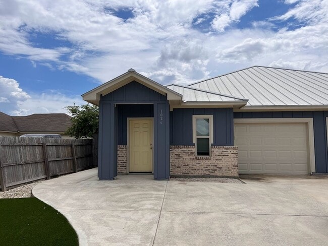 Building Photo - 1026 Mellow Breeze