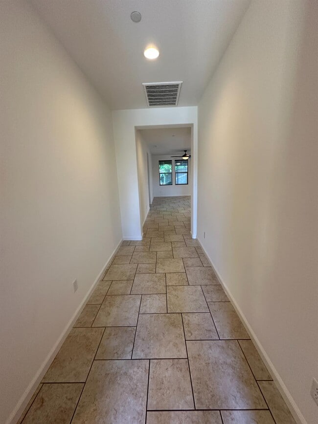 Photo - 3521 Buckingham Ave