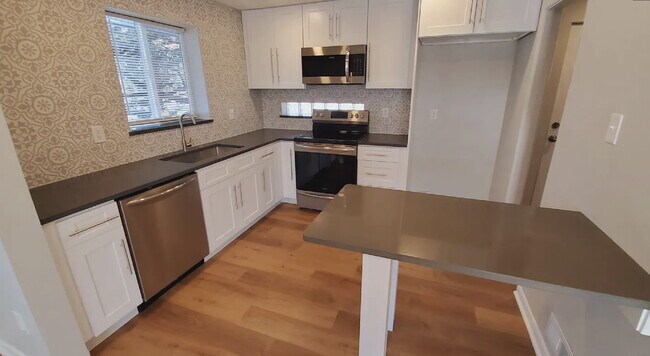 Photo - 3618 N Monaco St Pkwy