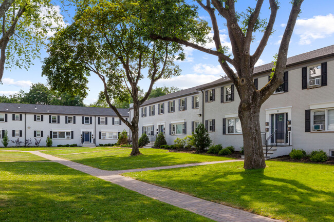 Photo - Chatham on Main Apartments