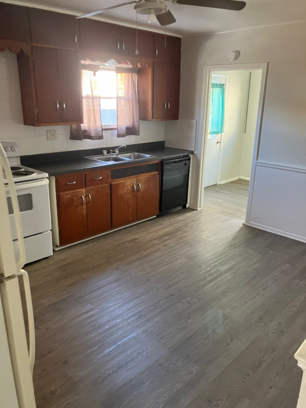 Photo - 932 Napoleon St