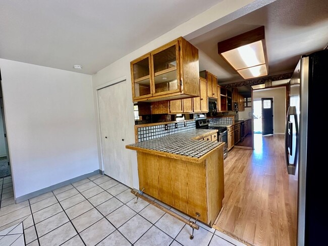 Photo - Large 3-Bedroom, 1-Bath Duplex