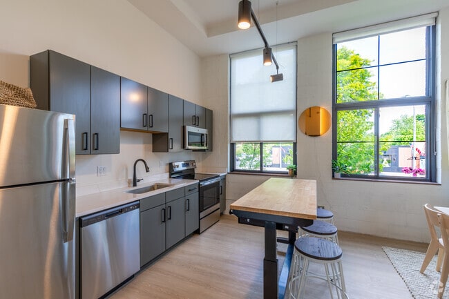 Kitchen - Ivy Lofts