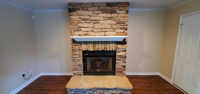 Photo - 3 Bedroom 2.5 Bathroom Townhome!