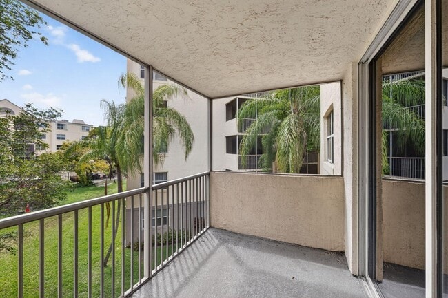 Photo - 8363 Lake Dr Unit 308