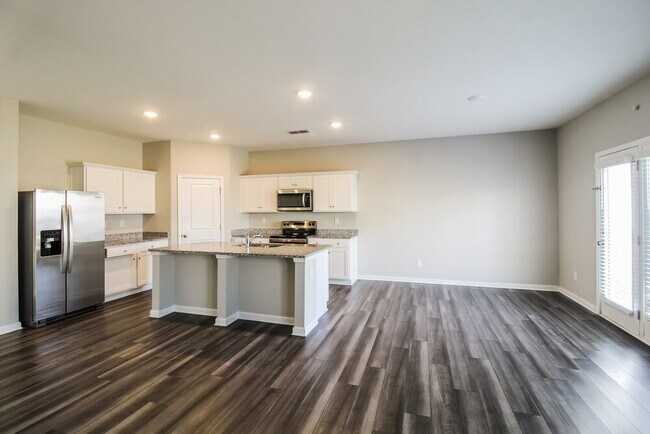 3944 Kendrick Cir
