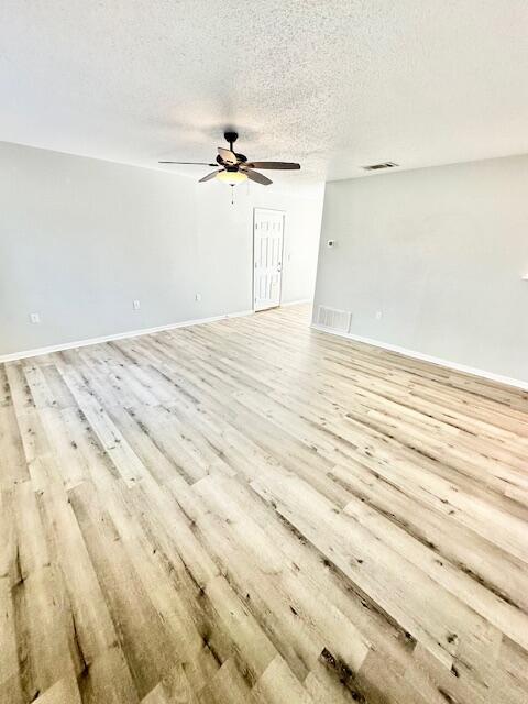 Photo - 806 Meadow Ln