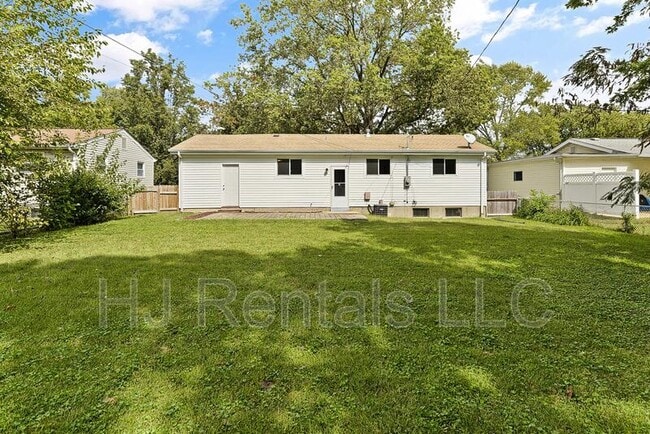 Photo - 532 Holiday Ave