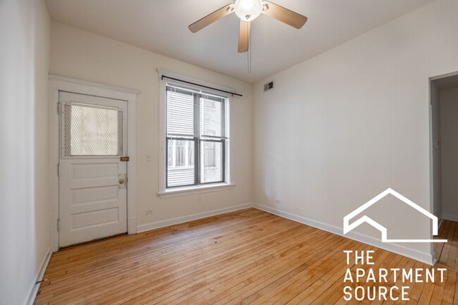 Photo - 2130 W Concord Pl Unidad 1R