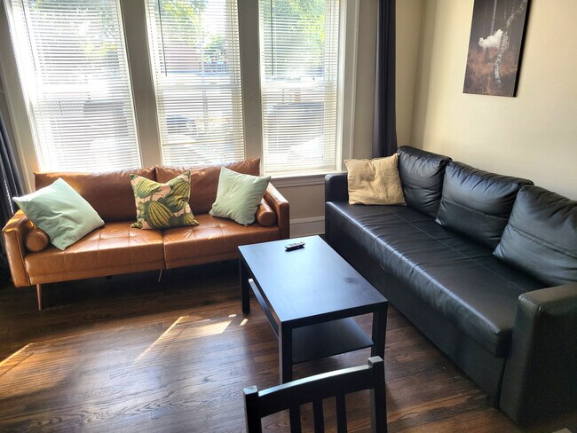 Photo - 4136 W Palmer St Unit 2L