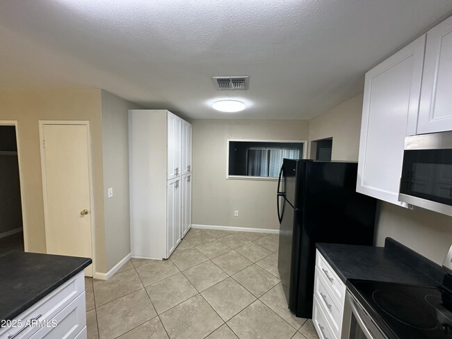 Photo - 4639 W Ruth Ave