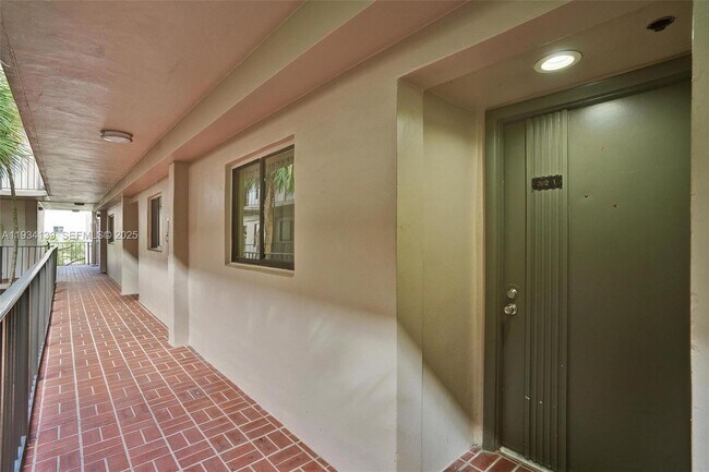 Photo - 8540 SW 133rd Avenue Rd Unit 321