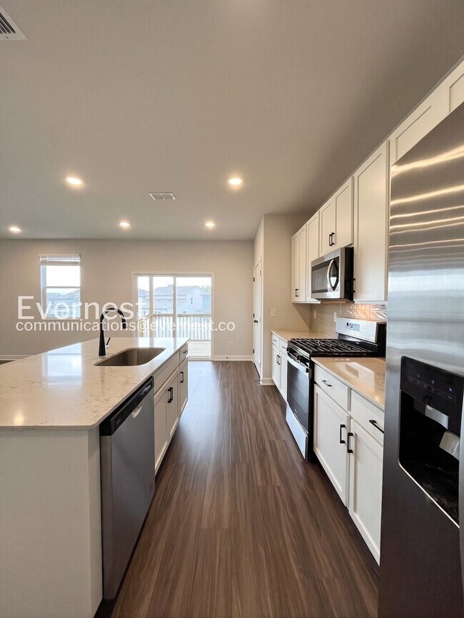 Photo - 4 Bed/3 Bath Home with Fenced Yard / Pet-Friendly / Available Now!
