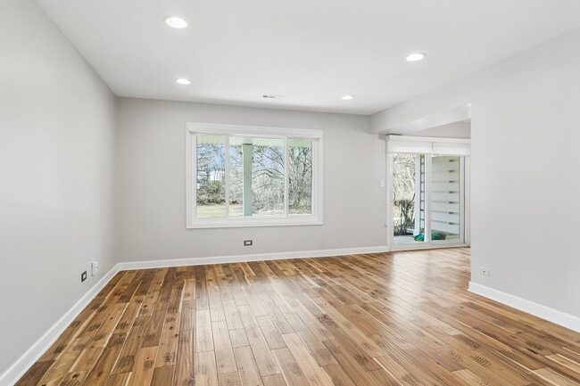 Photo - 452 Kennedy Pl