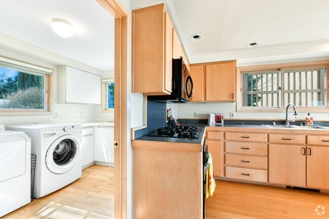 Building Photo - Fantastic South Hill Home for Rent!!!!