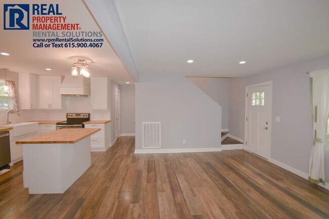 Photo - *PENDING* Great 3 bd 2.5 ba with fenced in...