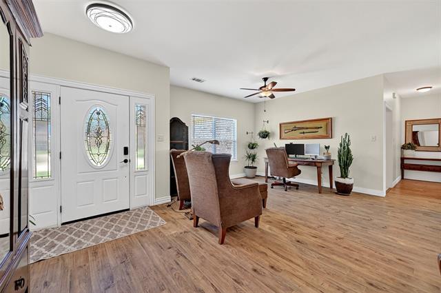 Photo - 38 Lone Oak Blvd