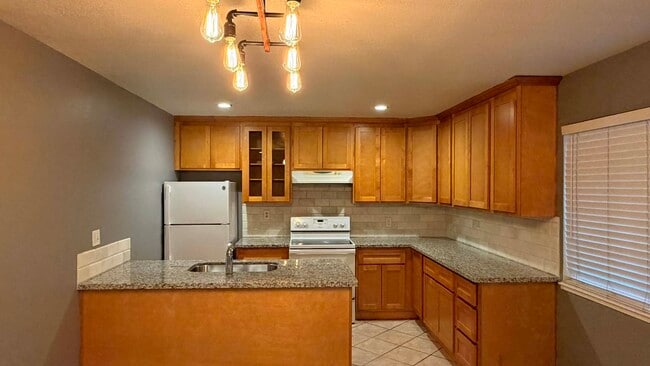 Photo - 767 Warring Dr Unidad #1