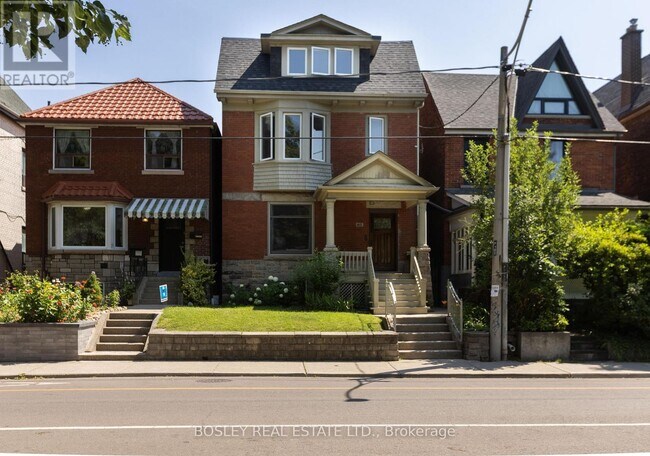 Photo - 411 Shaw St