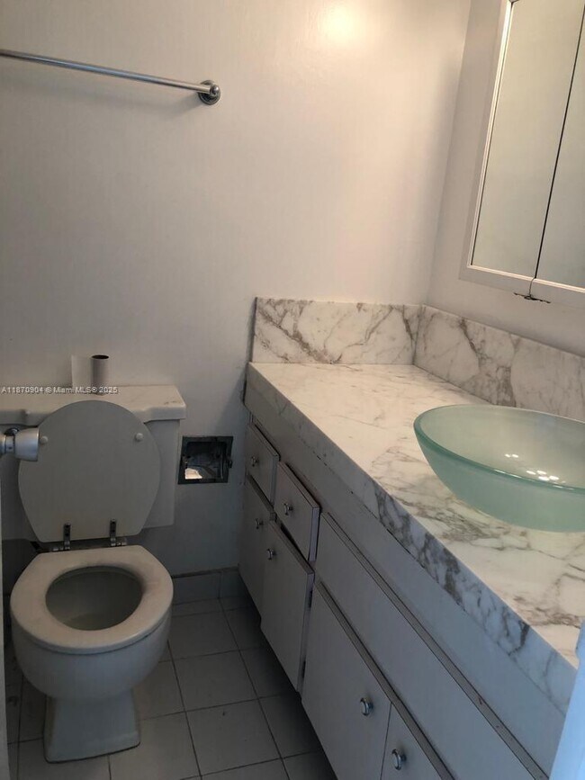 Photo - 7441 Wayne Ave Unit 5C