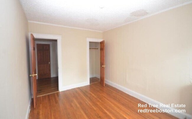 Photo - 244 Kelton St Unit 3