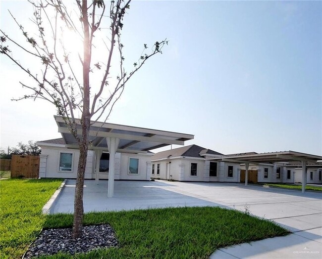 Photo - 7107 N 59th Ln Condo Unit 2