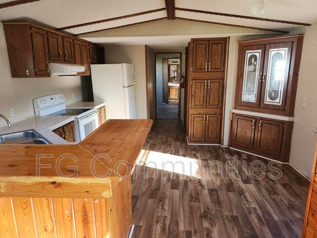 Photo - 1023 Crystal Blvd