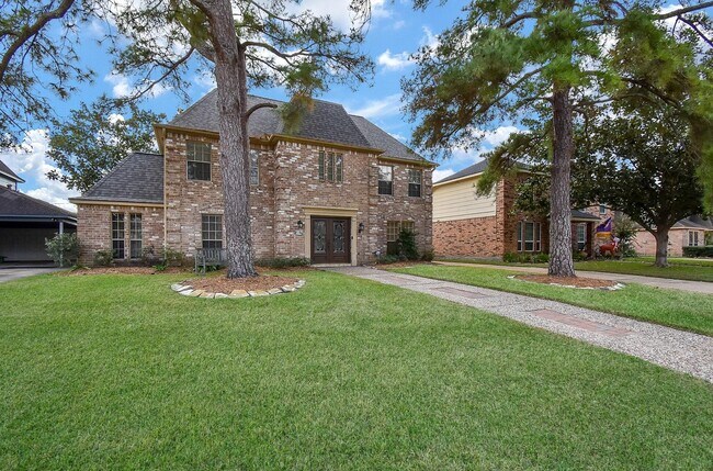Photo - 910 Shillington Dr