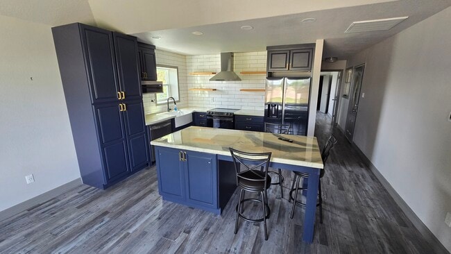 Photo - 10190 Doolittle Dr