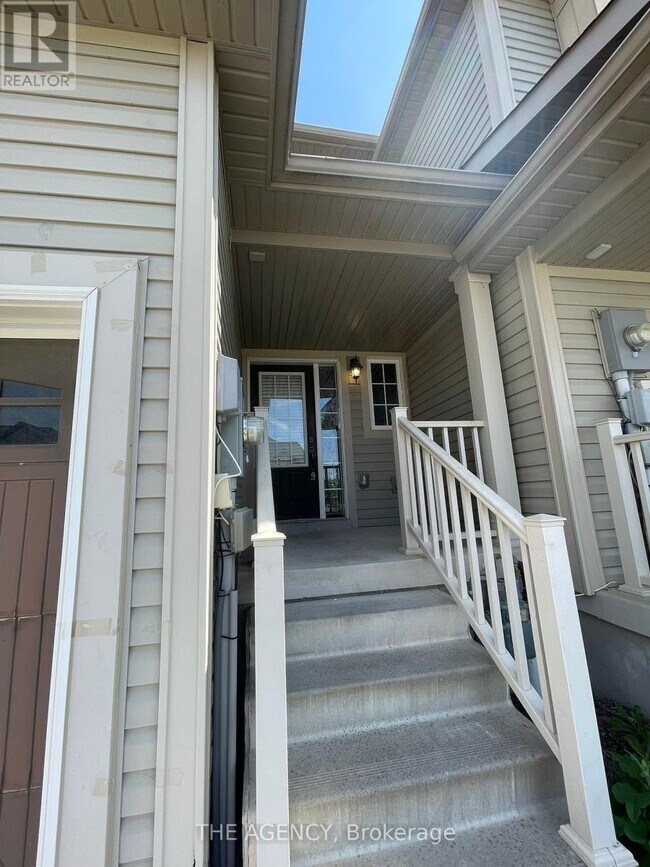 Photo - 111 Bisset Ave