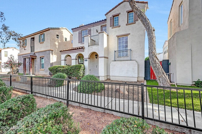 Photo - 2909 N 48th St