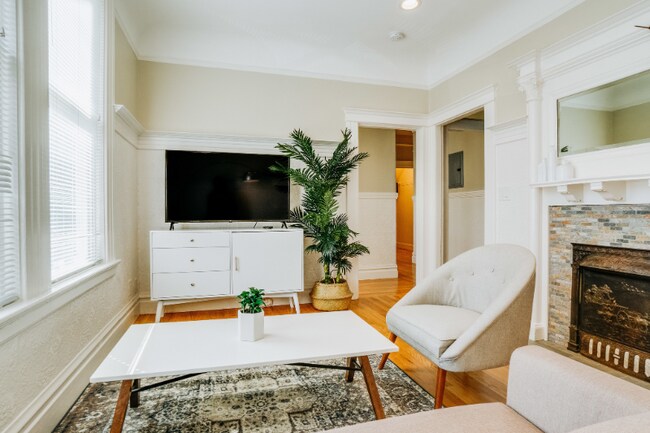 Photo - 1043-1049-1049 Noe St Unit 1049