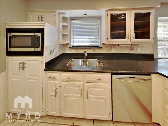 Photo - 1118 Tahlequah Trail