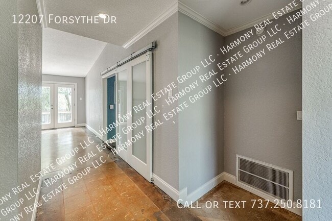 Photo - 12207 Forsythe Dr