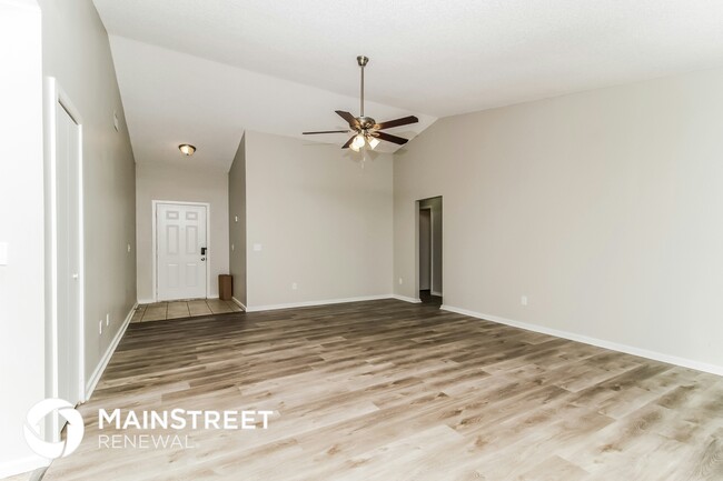 Photo - 1109 Butler Way