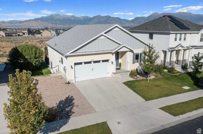 Photo - 4921 E Silver Ridge Rd