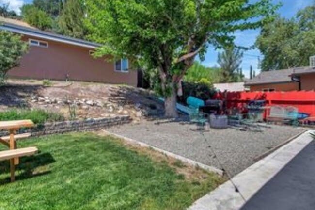 Photo - 2707 Vine St Unidad 2707 Vine Street,  A