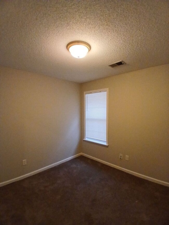 Photo - Recently Remolded 3 bed - 2 bath home for Rent