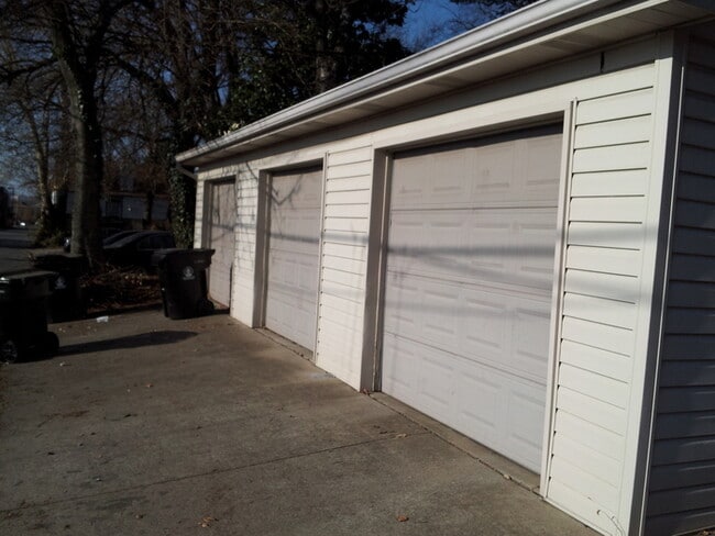 Photo - Beautiful 2 bedroom 3 bath condo in the Cherokee Triangle/ Highlands area- ready mid May Unit APT B