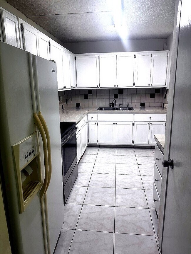 Photo - 14840 Naranja Lakes Blvd