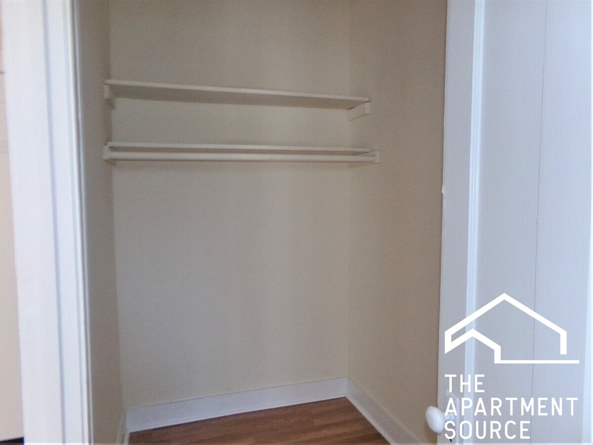 Photo - 6916 N Lakewood Ave Unit 409