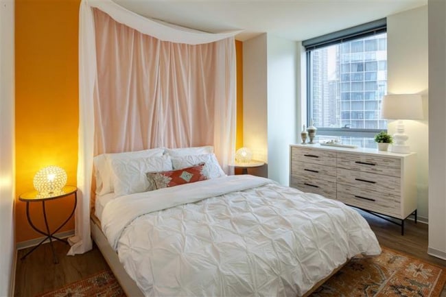 Photo - 333 E Wacker Dr