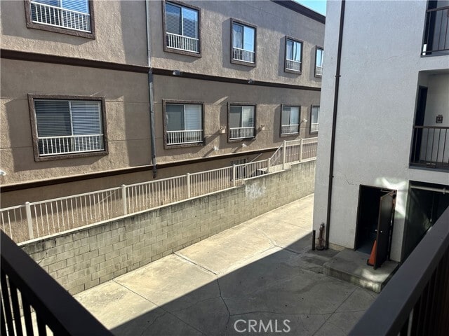 Building Photo - 1758 N Kingsley Dr Unit 3 Rental