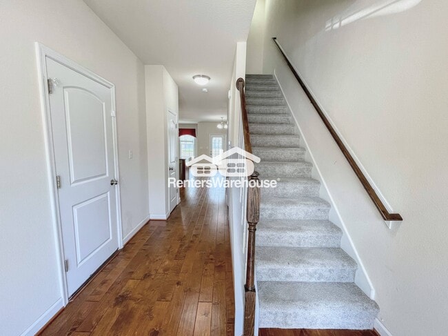 Photo - 1128 Winsford Ln